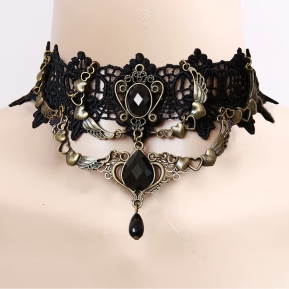Elegant Black Lace Choker Necklace - Picture 2 of 8
